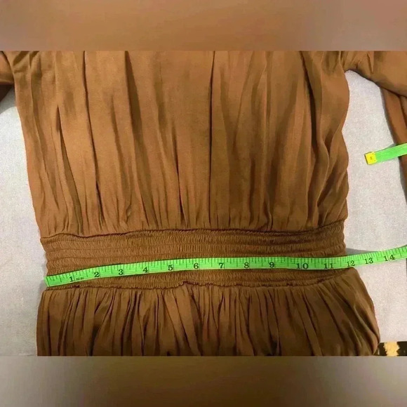 Mustard Seed Elegant Brown Dress with Lace Detail - Picture 2 of 7